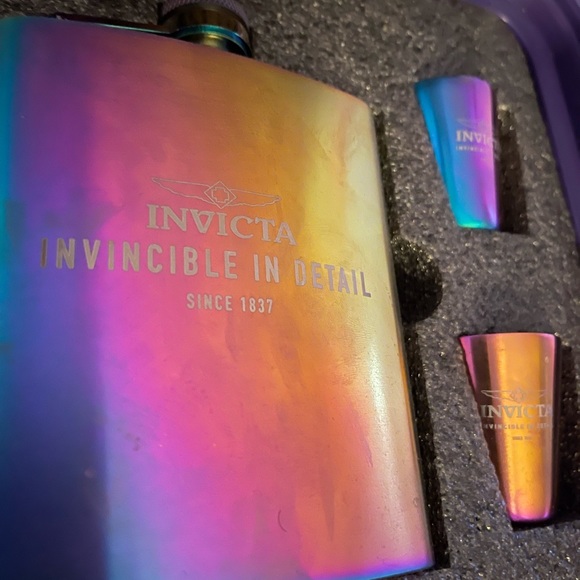 COPY - INVICTA invincible in detail “since 1837”     Limited Edition- Flask/sho… - Picture 5 of 8